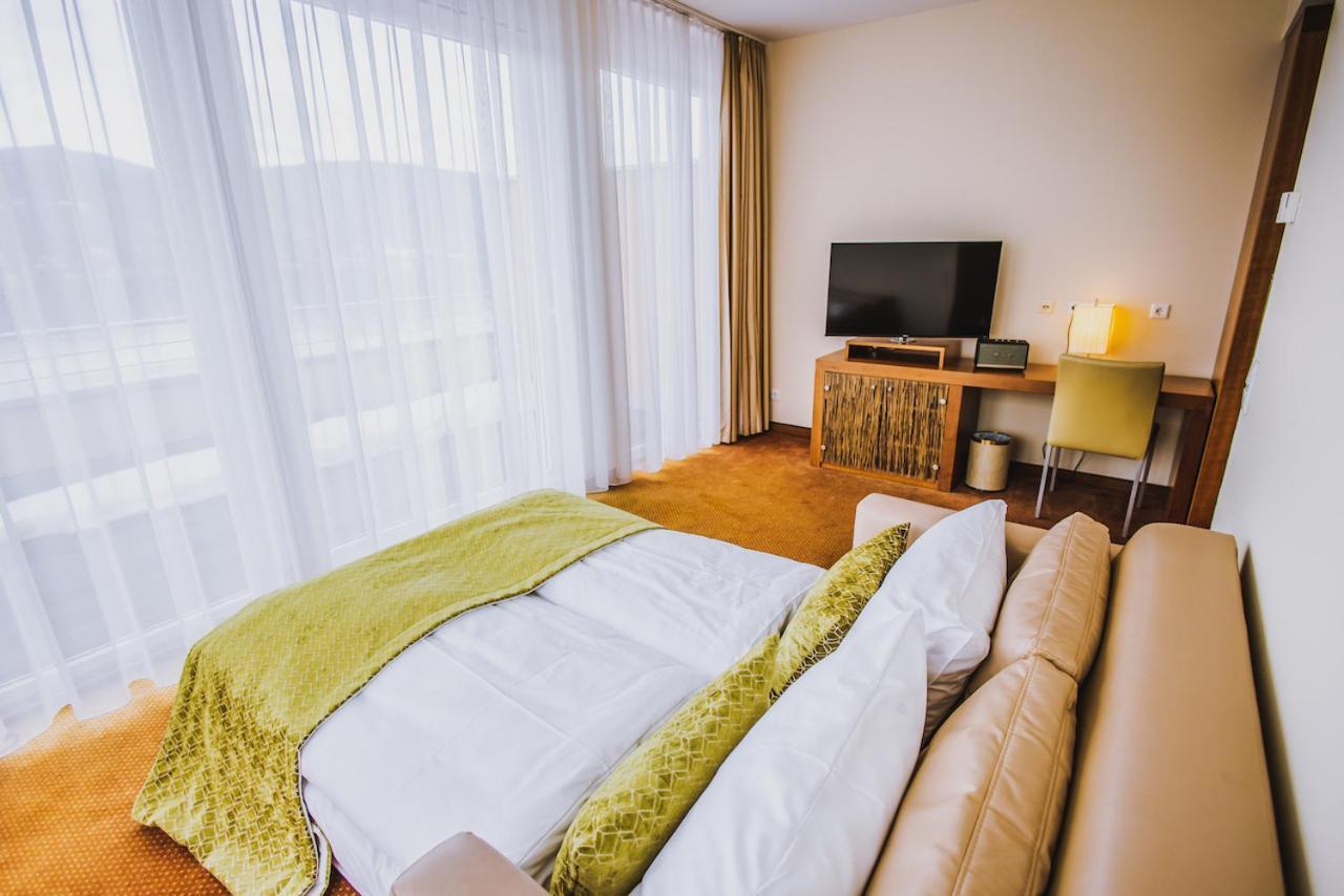 Seehotel Sued By S4Y Velden am Wörthersee Dış mekan fotoğraf
