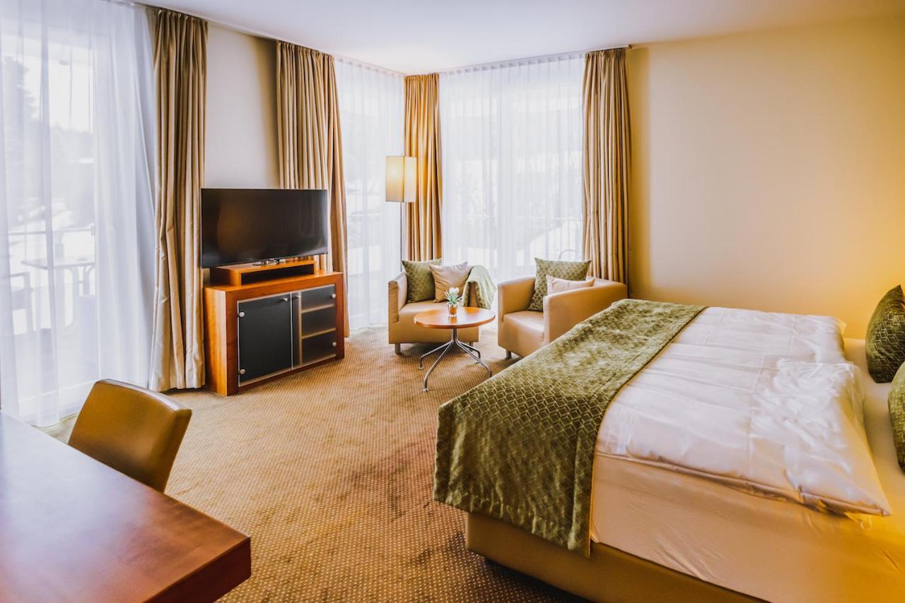Seehotel Sued By S4Y Velden am Wörthersee Dış mekan fotoğraf
